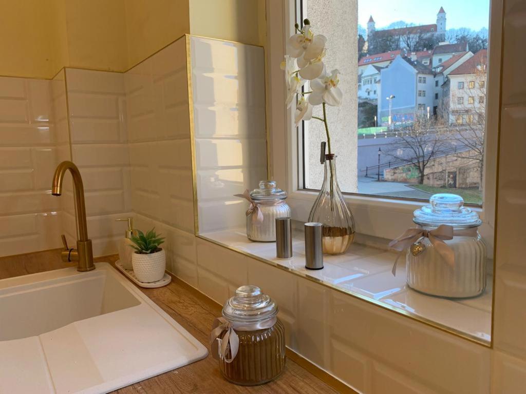 New Oldtown Apartment Near St Martin Cathedral, Ac, Balcony Bratysława Zewnętrze zdjęcie